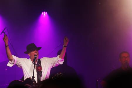 CERKNIŠKA NOČ KONCERT VLADO KRESLIN IN MALI BOGOVI 09 FOTO LJUBO VUKELIČ